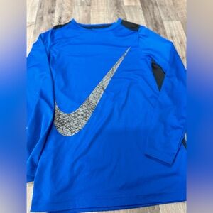 Nike Dri-Fit Training Long Sleeve Shirt Youth Boys Sz XL Quick Dry & Lightweight